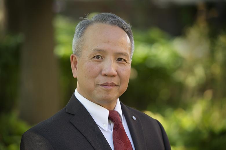 Photo of Dr. Hung Lee